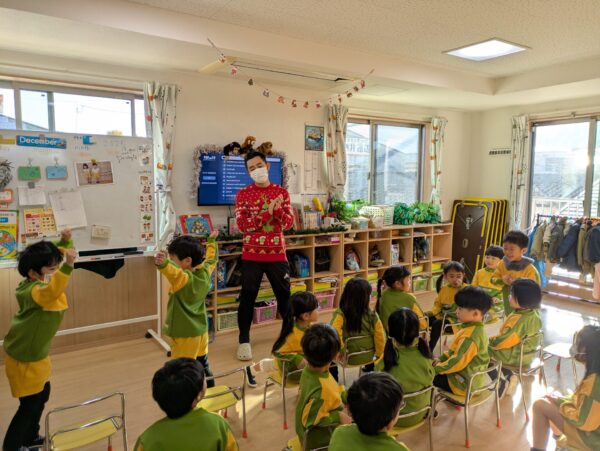 We played a new Christmas Game,
Christmas Tree, Reindeer, Santa Clause, 😍 
