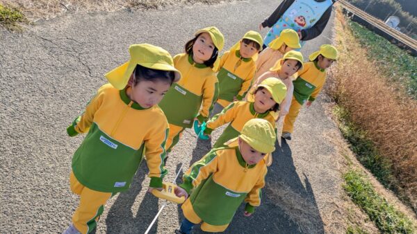ちゅうりっぷ組　散歩〜園庭遊び