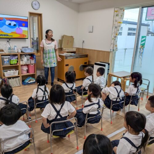 うめ組　英語教室·ちえあそび